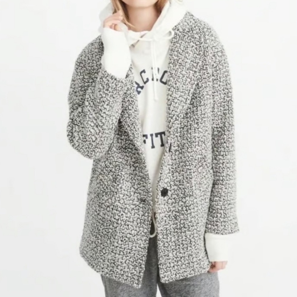 EUC Abercrombie & Fitch Women's Boucle Wool Coat